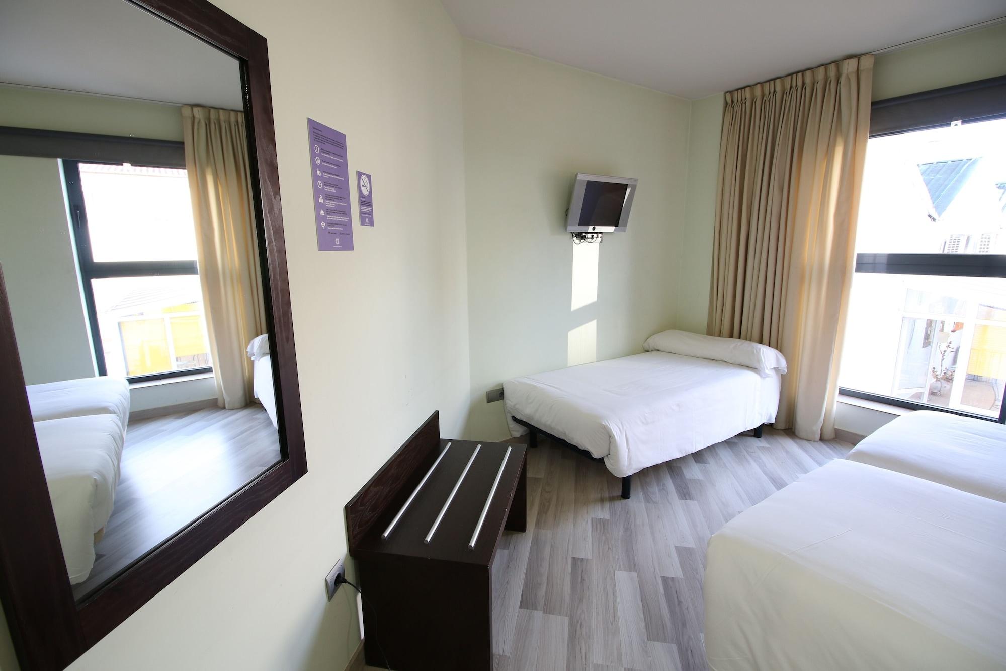 Hotel Alda Cardena บูร์โกส ภายนอก รูปภาพ