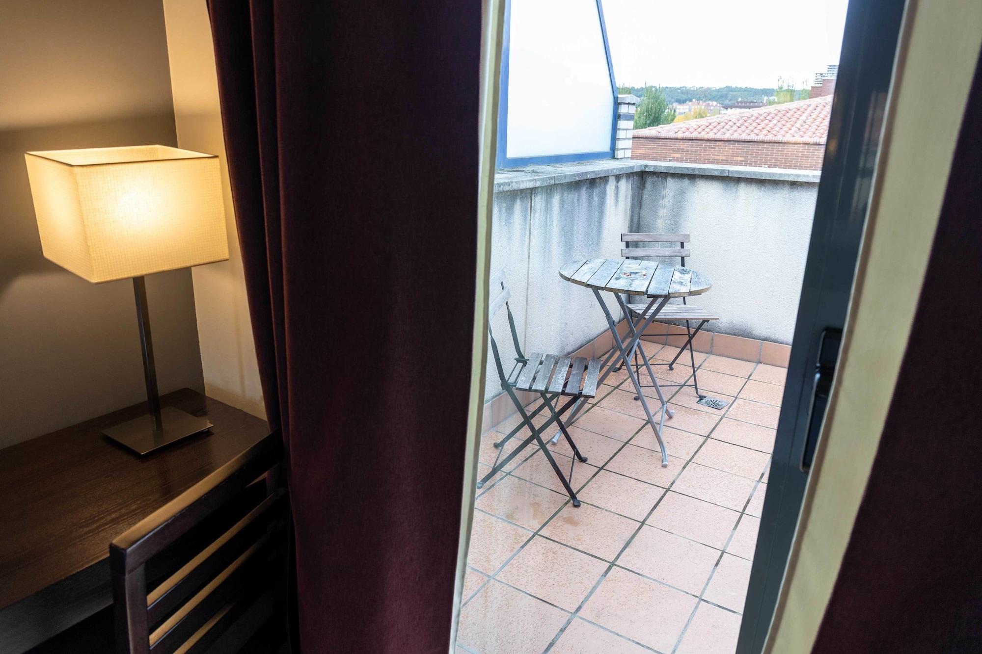 Hotel Alda Cardena บูร์โกส ภายนอก รูปภาพ
