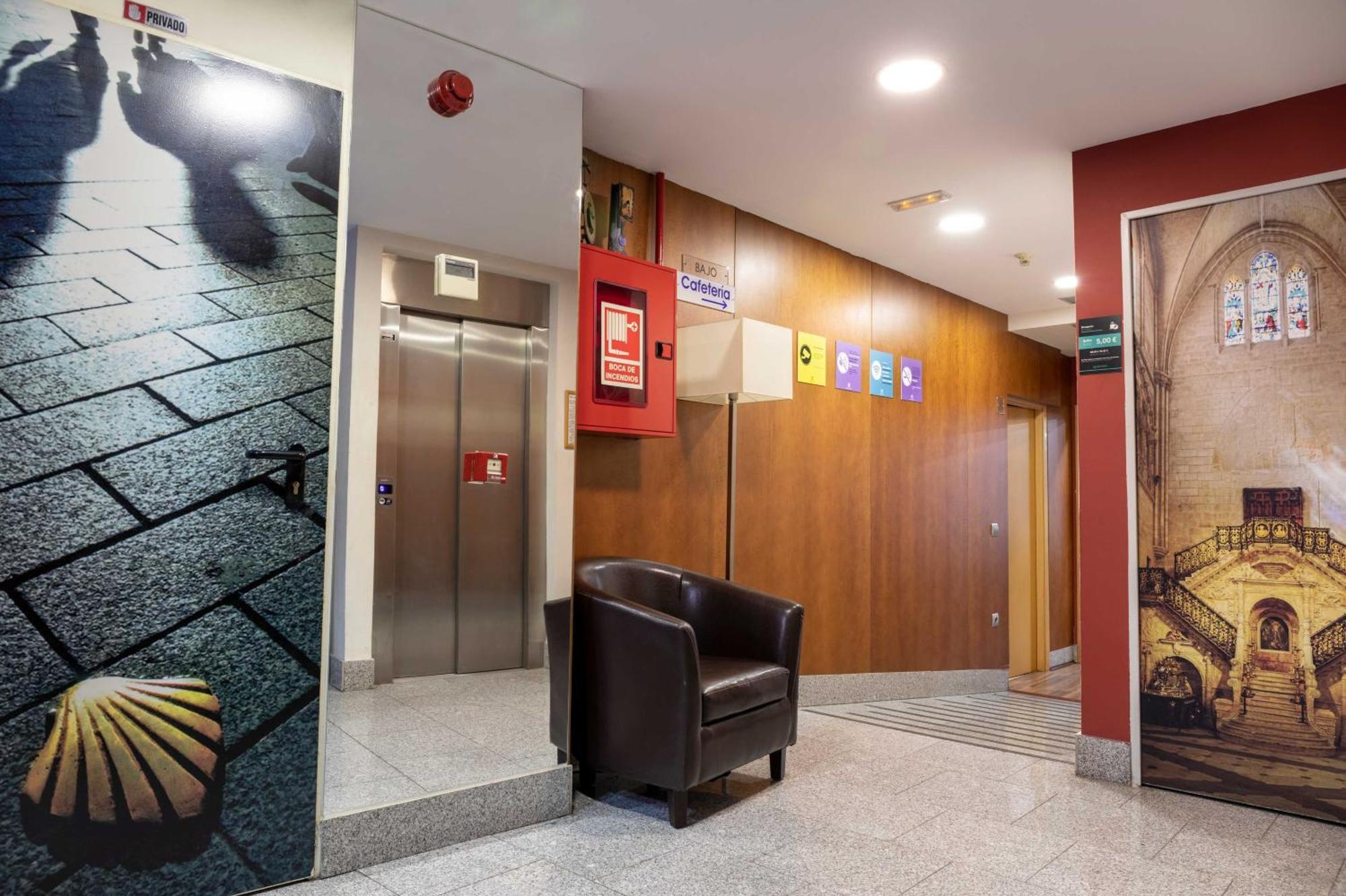 Hotel Alda Cardena บูร์โกส ภายนอก รูปภาพ